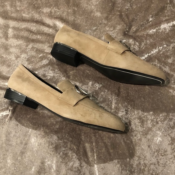 DKNY suede loafer shoes. Size 8 1/2 . Brand new, never been worn. - Picture 4 of 5